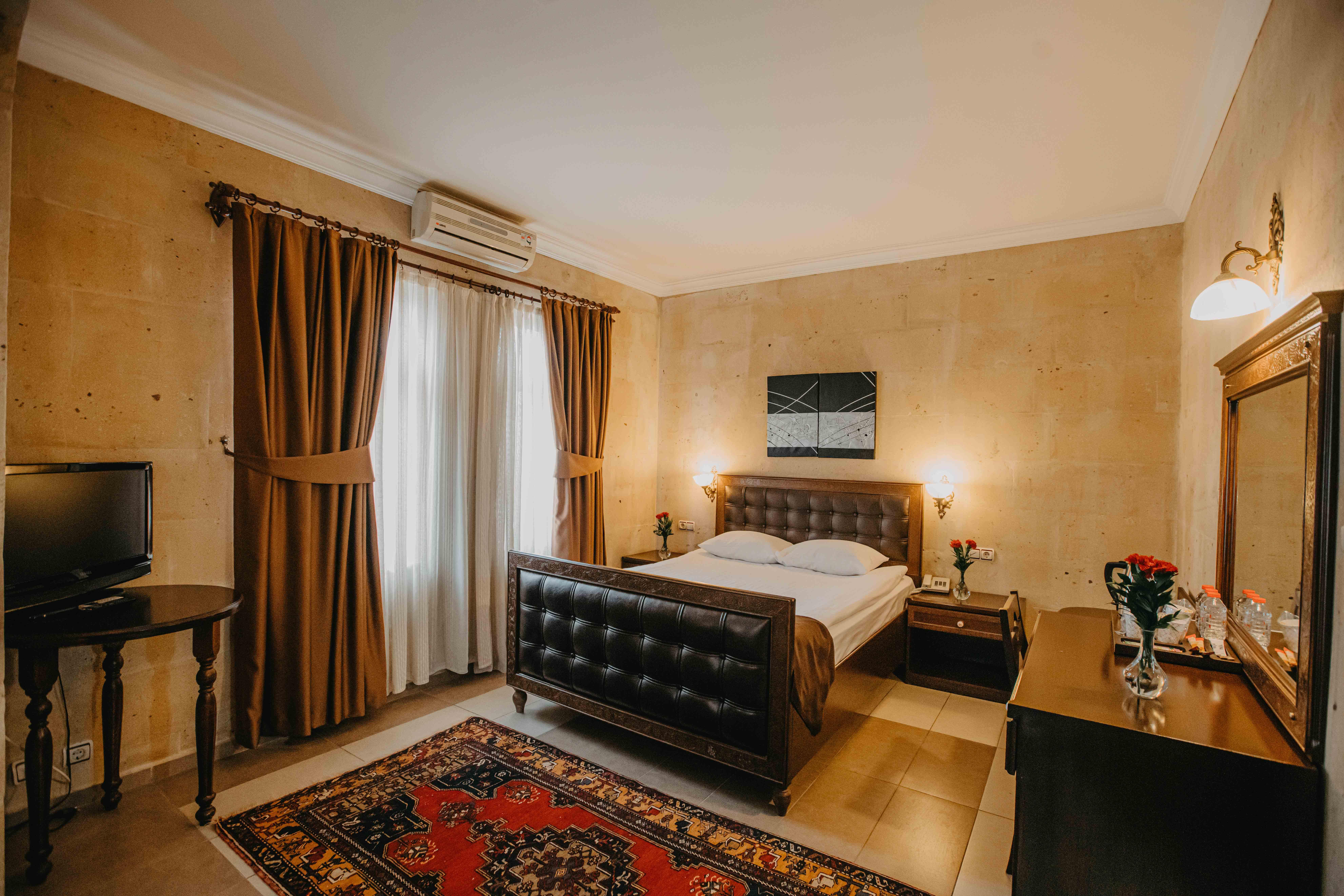 Отель Royal Stone - 3*