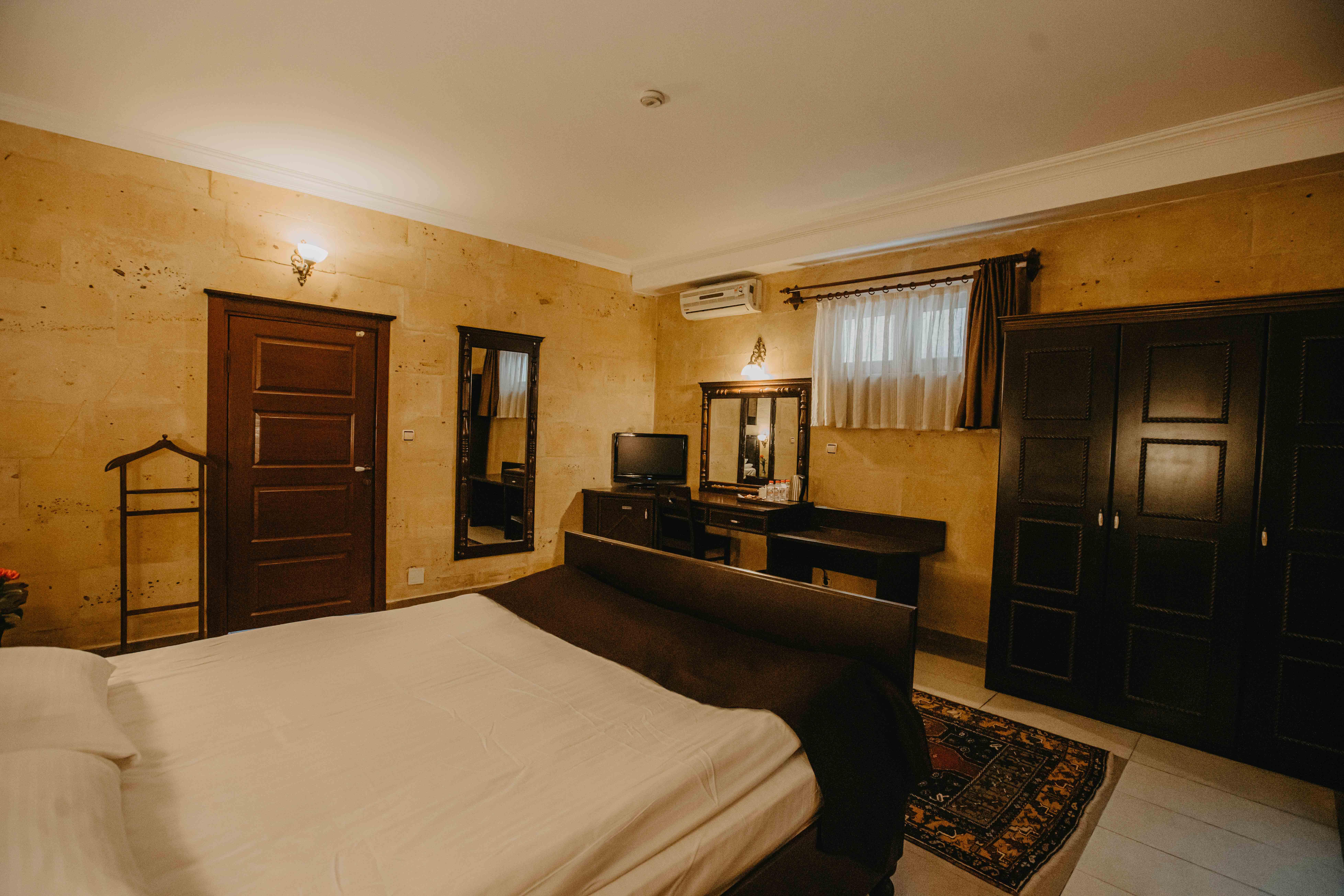 Отель Royal Stone - 3*
